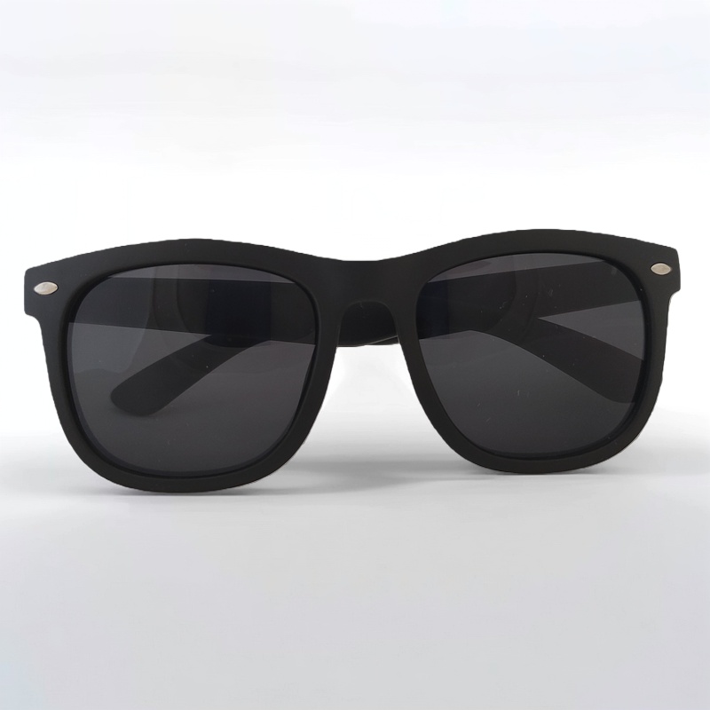 عینک-افتابی-کلاسیک-مدل-ویفرر